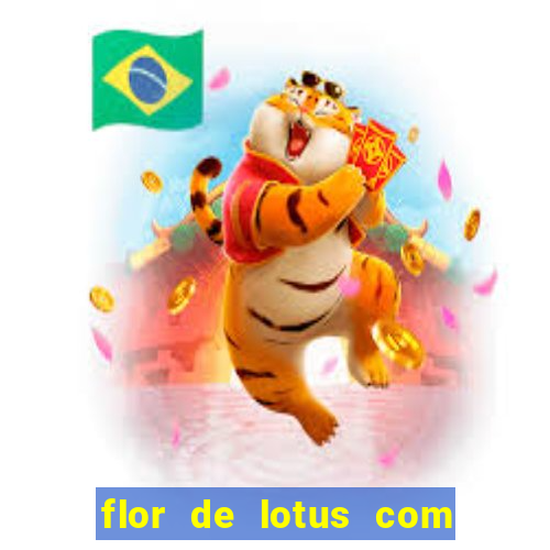 flor de lotus com lua tatuagem